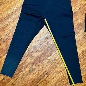 Matty M Women Dark Leggings
